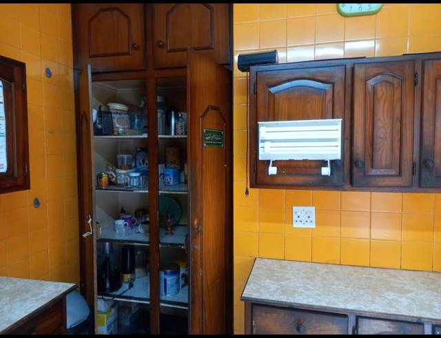 2 BEDROOM HOUSE FOR SALE IN BEZUIDENHOUT VALLEY